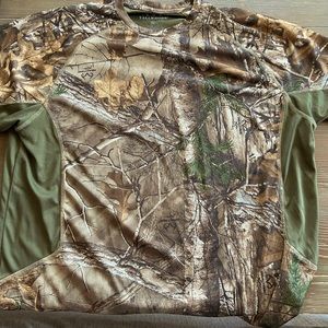 Camp dry fit shirt. Xl